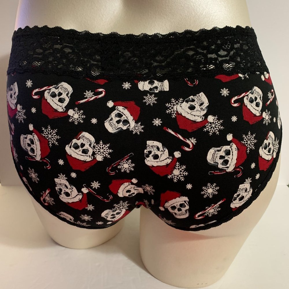 Torrid Hipster Panties Underwear Christmas Santa Skull Wide Lace Plus 4 26 - Picture 3 of 4